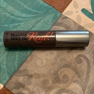 Benefit mini mascara